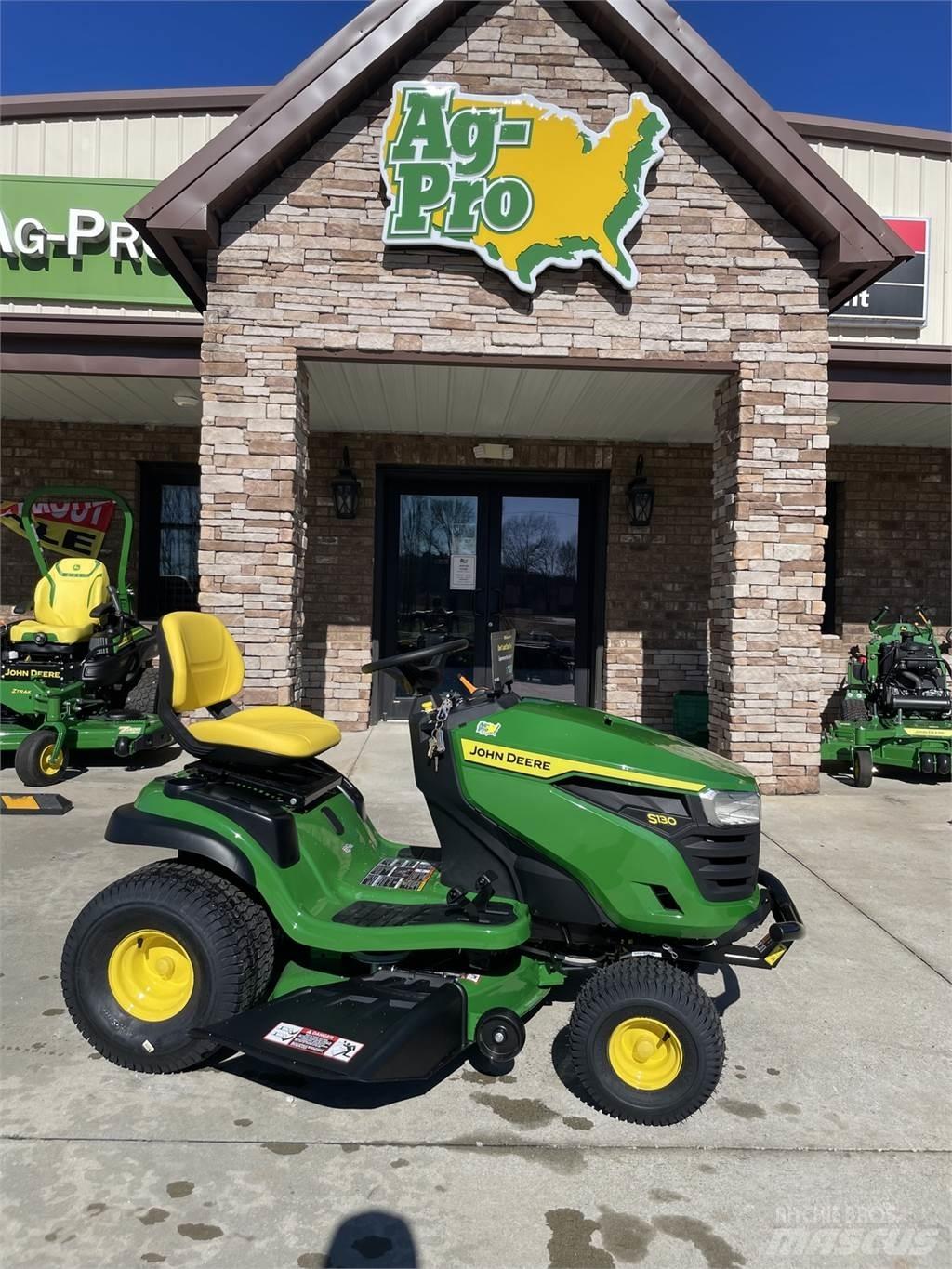 John Deere S130 Sitteklippere