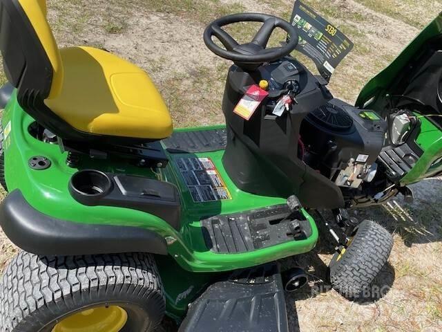 John Deere S130 Sitteklippere
