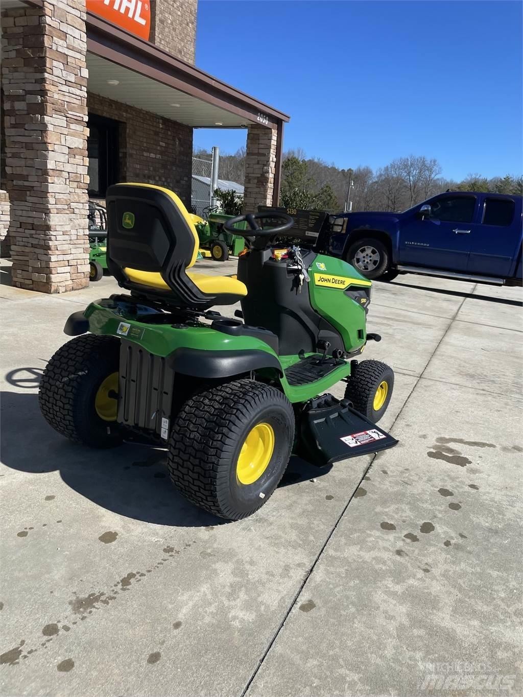 John Deere S130 Sitteklippere