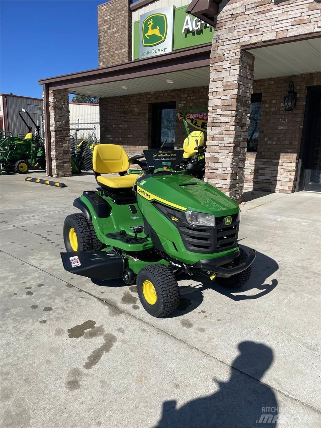 John Deere S130 Sitteklippere