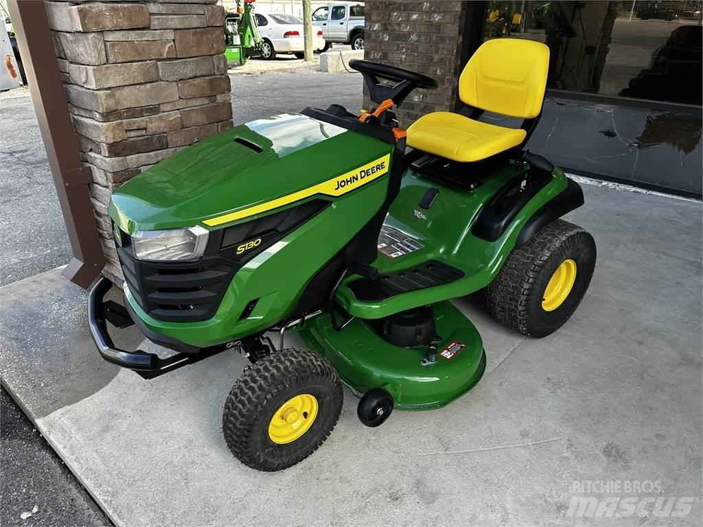 John Deere S130 Sitteklippere