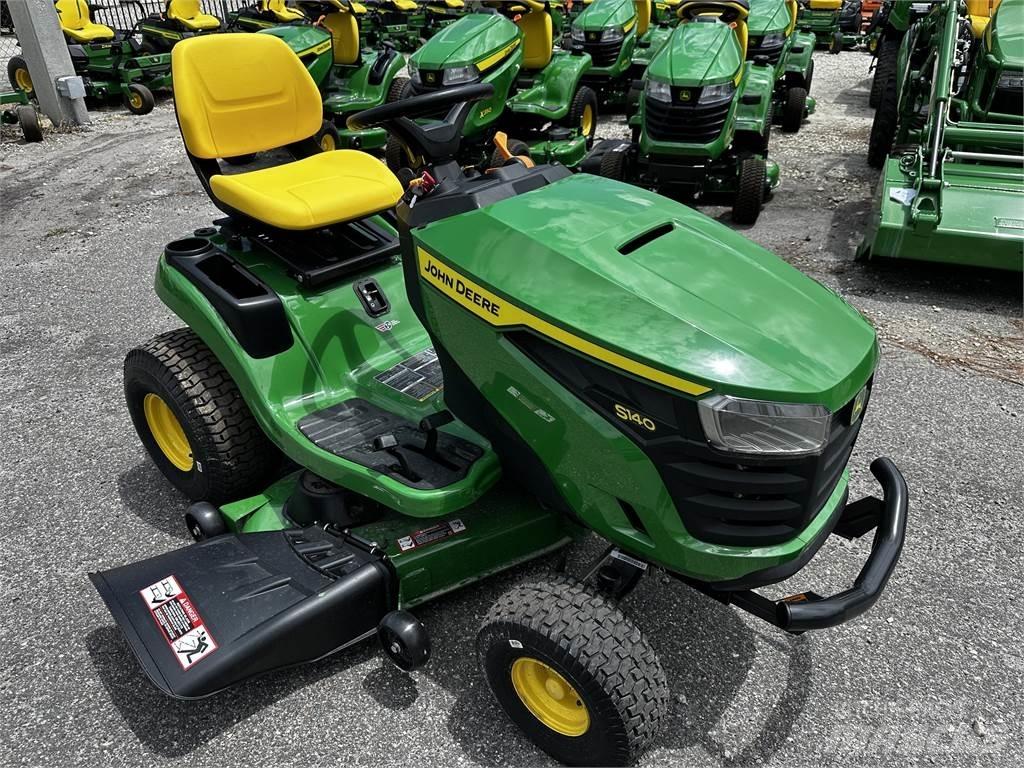 John Deere S140 Sitteklippere
