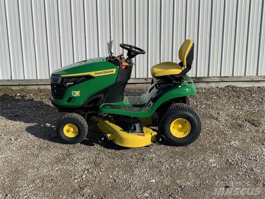 John Deere S140 Sitteklippere
