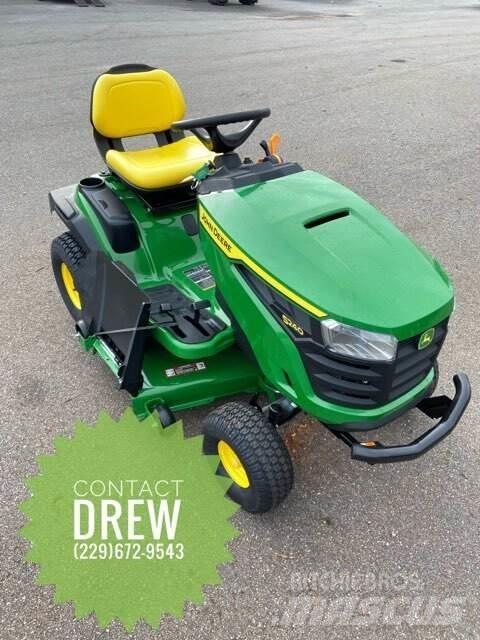 John Deere S240 Kompakttraktorer