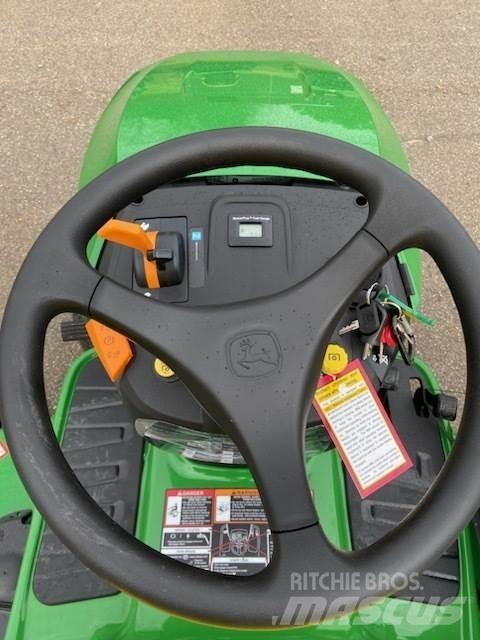 John Deere S240 Kompakttraktorer
