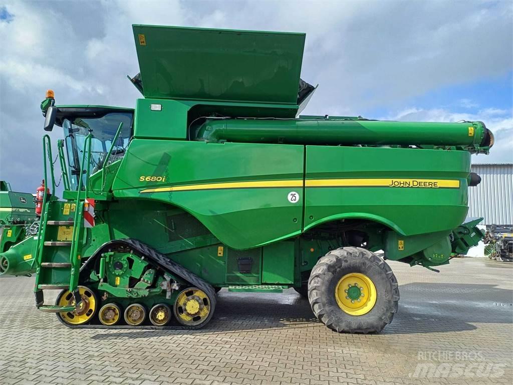 John Deere S680 Skurtreskere