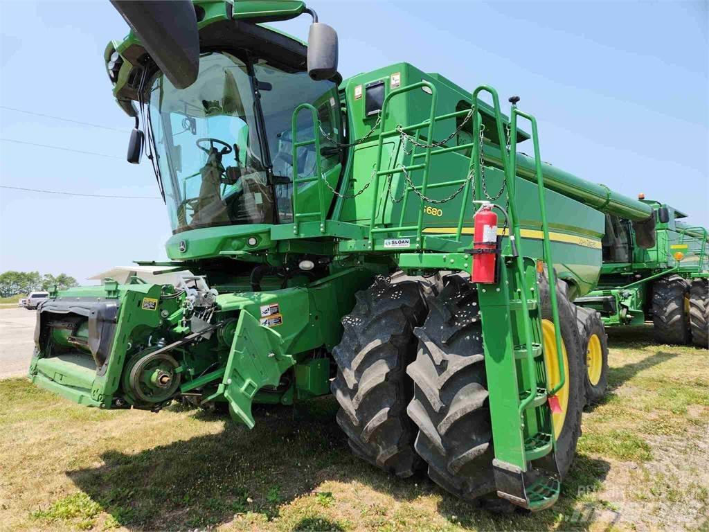 John Deere S680 Skurtreskere