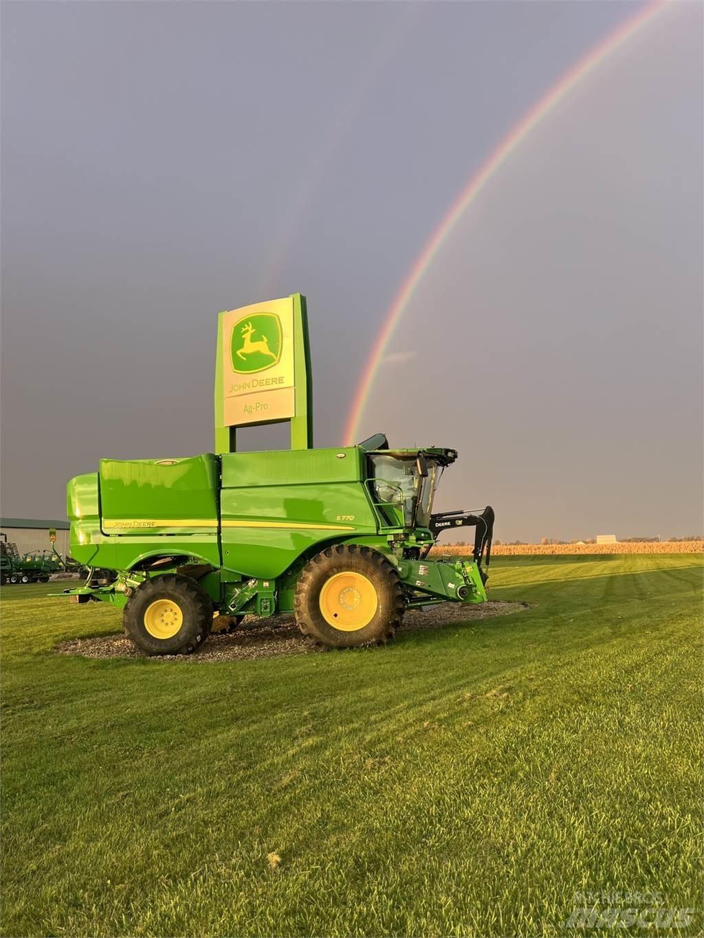 John Deere S770 Skurtreskere