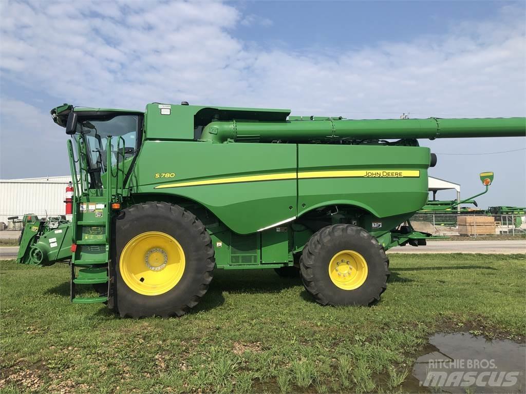 John Deere S780 Skurtreskere