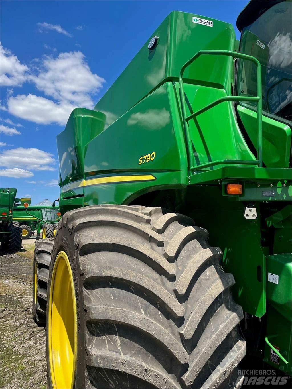 John Deere S790 Skurtreskere