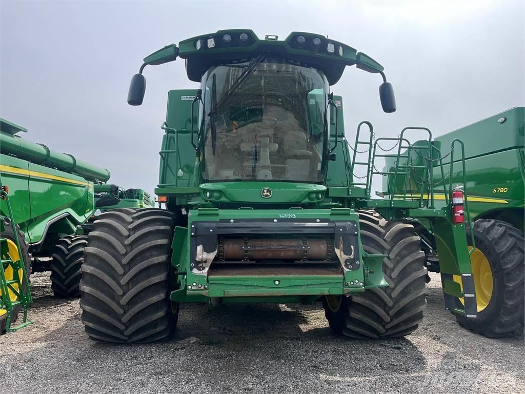 John Deere S790 Skurtreskere