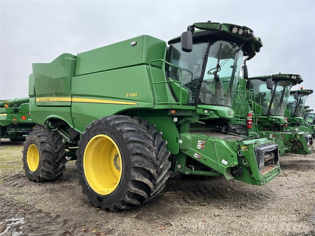 John Deere S790 Skurtreskere