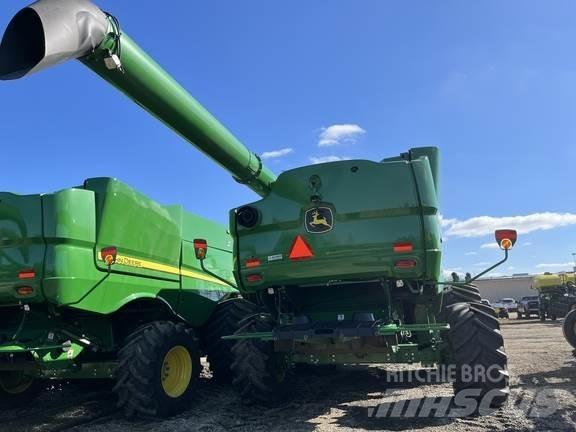 John Deere S790 Skurtreskere