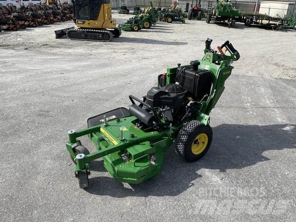 John Deere W36R Gå-bak gressklippere