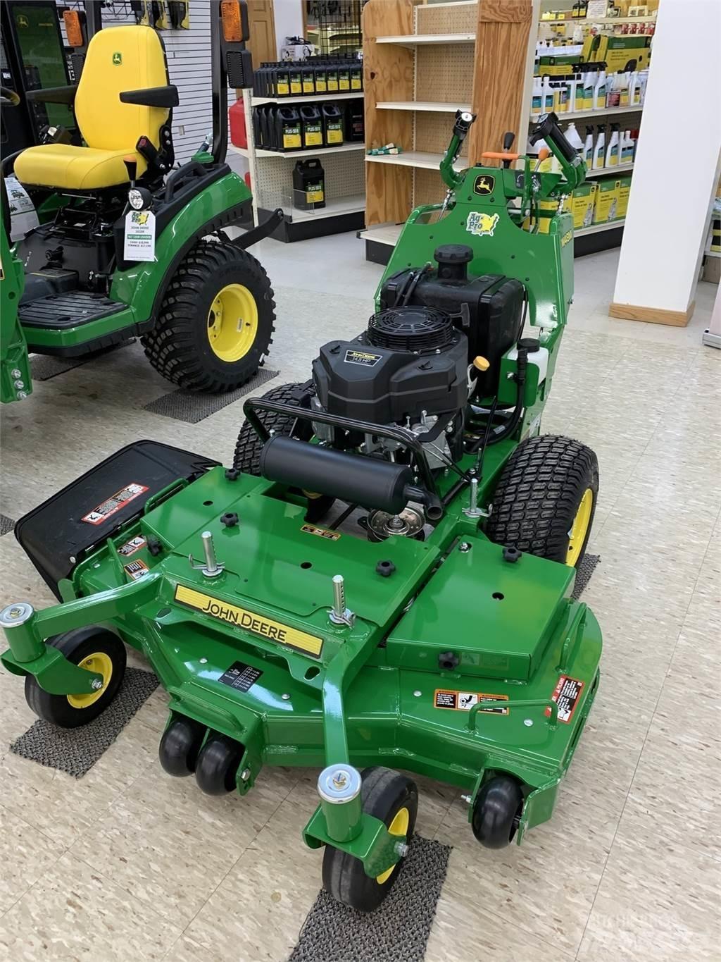 John Deere W48M Gå-bak gressklippere