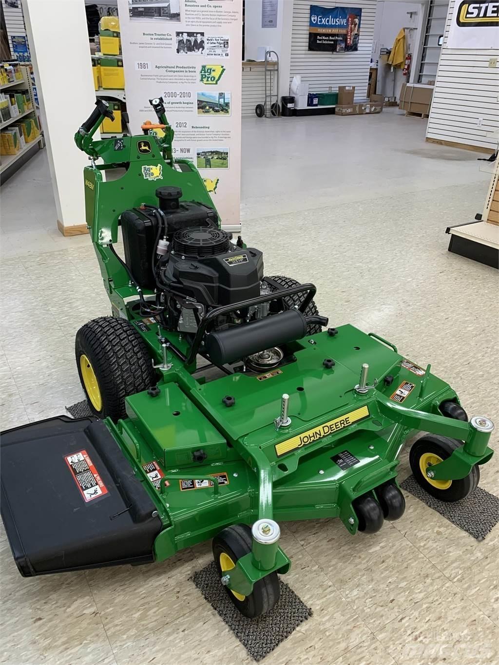 John Deere W48M Gå-bak gressklippere