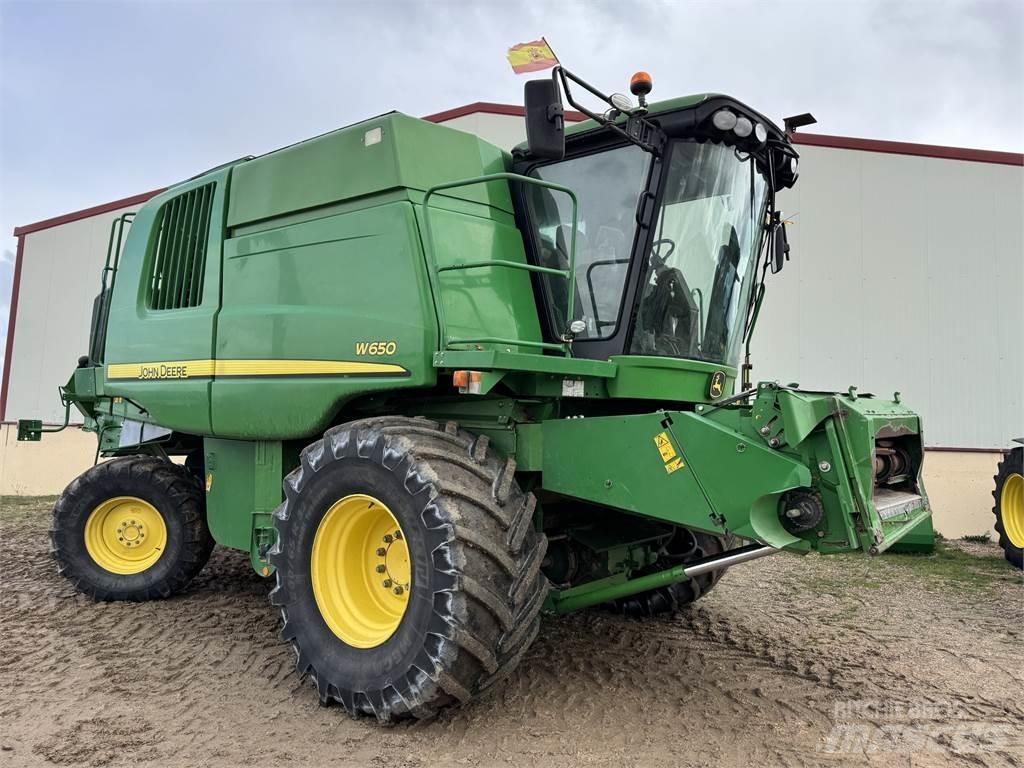 John Deere W650 Skurtreskere
