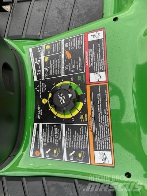 John Deere X350 Kompakttraktorer