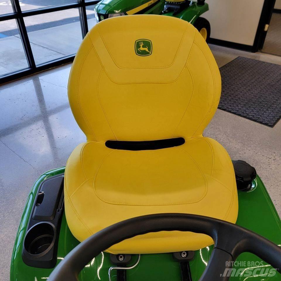 John Deere X380 Kompakttraktorer