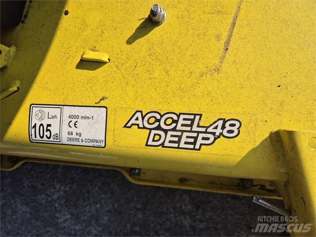 John Deere X380 Kompakttraktorer
