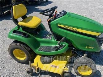 John Deere X380 Kompakttraktorer