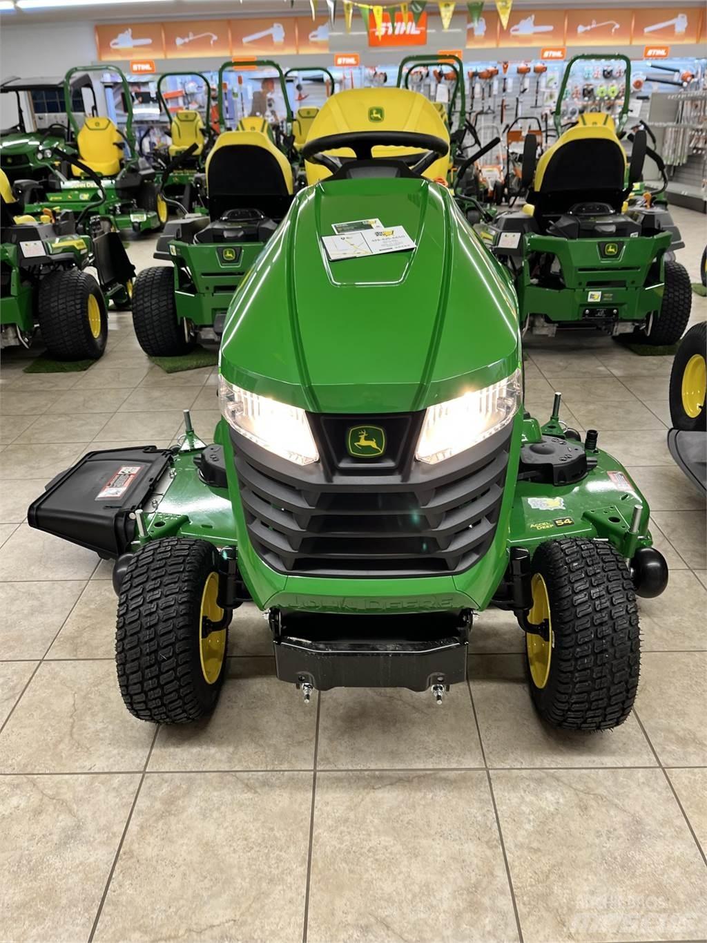 John Deere X390 Kompakttraktorer