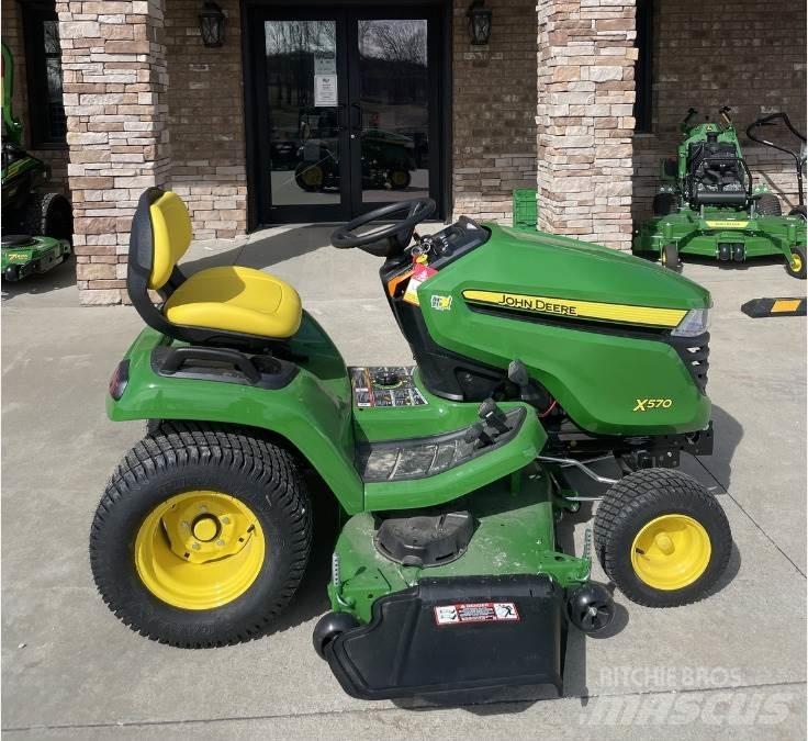 John Deere X570 Kompakttraktorer