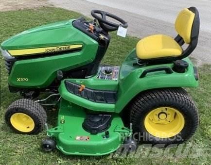 John Deere X570 Kompakttraktorer
