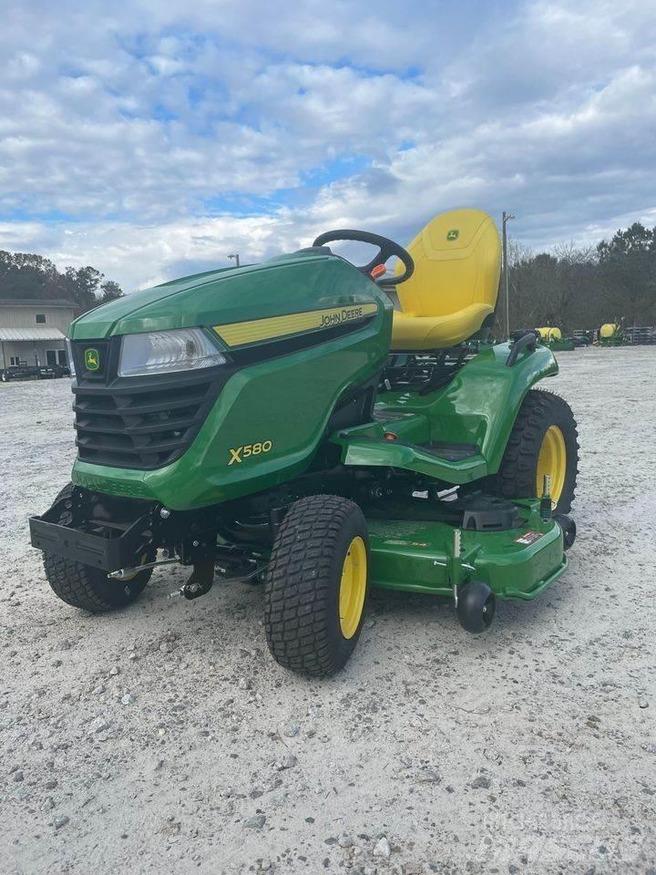 John Deere X580 Sitteklippere