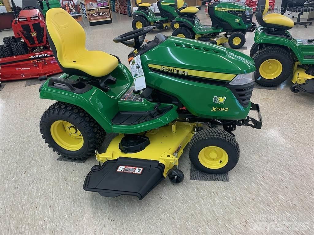 John Deere X590 Kompakttraktorer