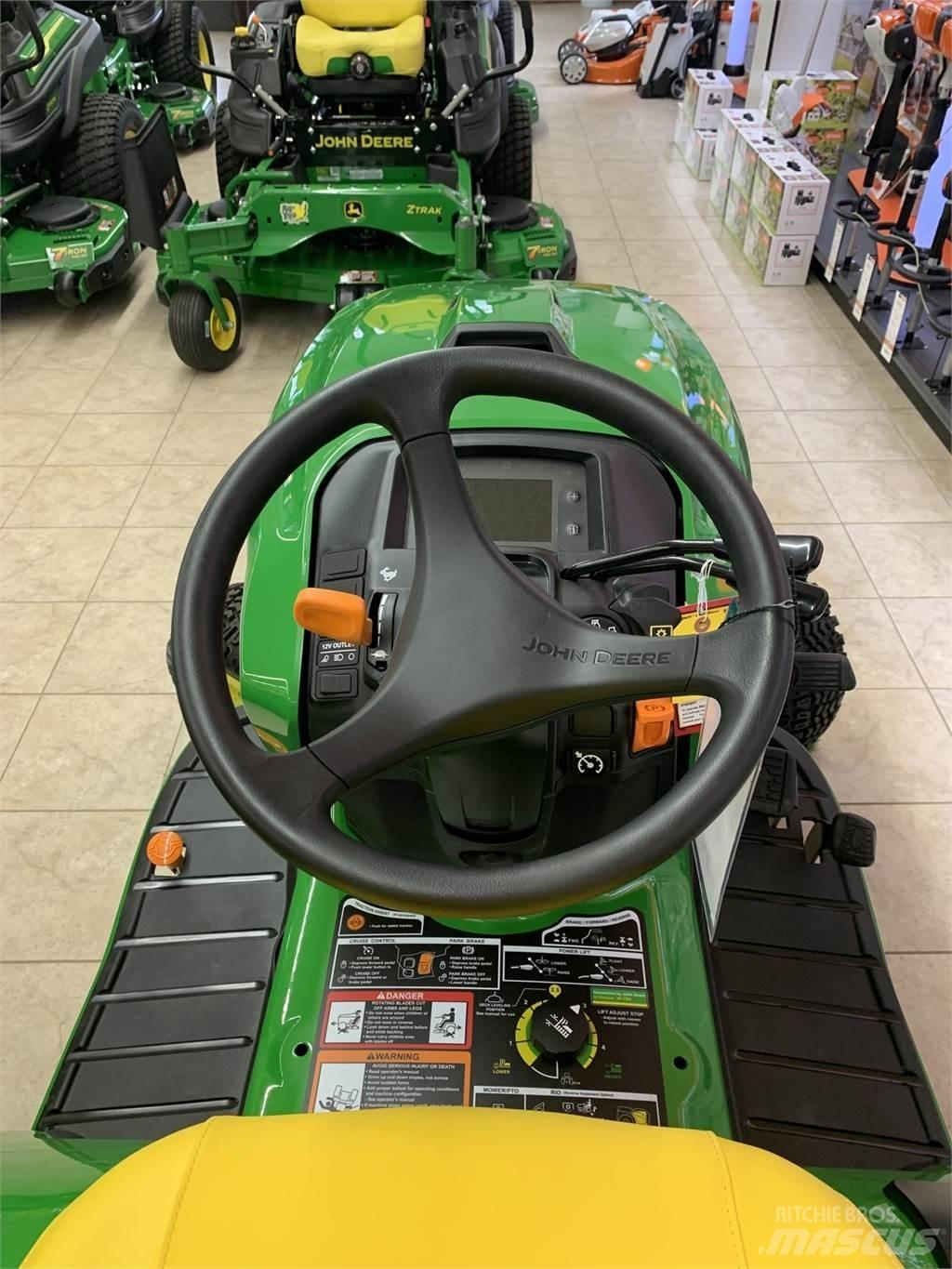 John Deere X739 Kompakttraktorer