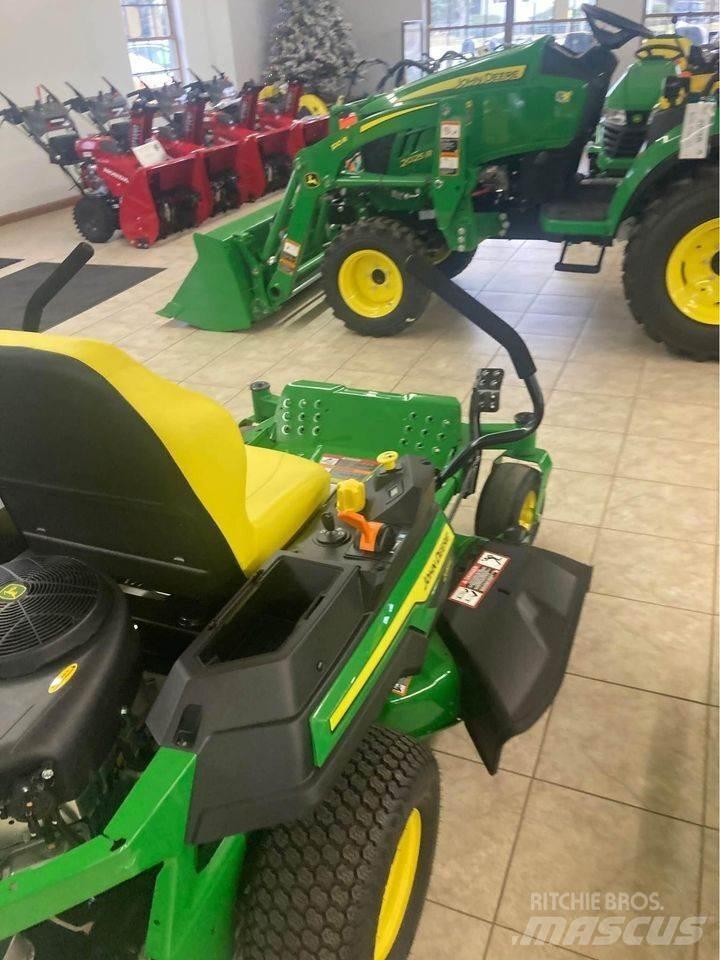 John Deere Z315E Spakstyrte gressklippere