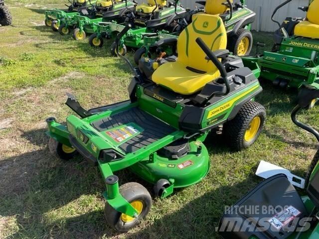 John Deere Z320R Spakstyrte gressklippere