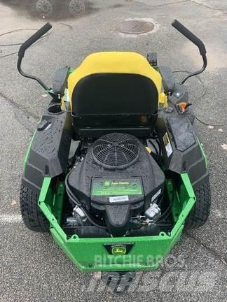 John Deere z320r Spakstyrte gressklippere