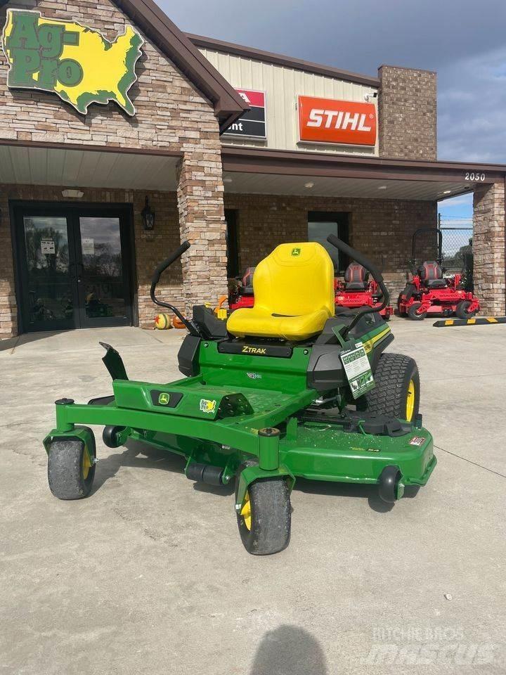John Deere Z325E Spakstyrte gressklippere