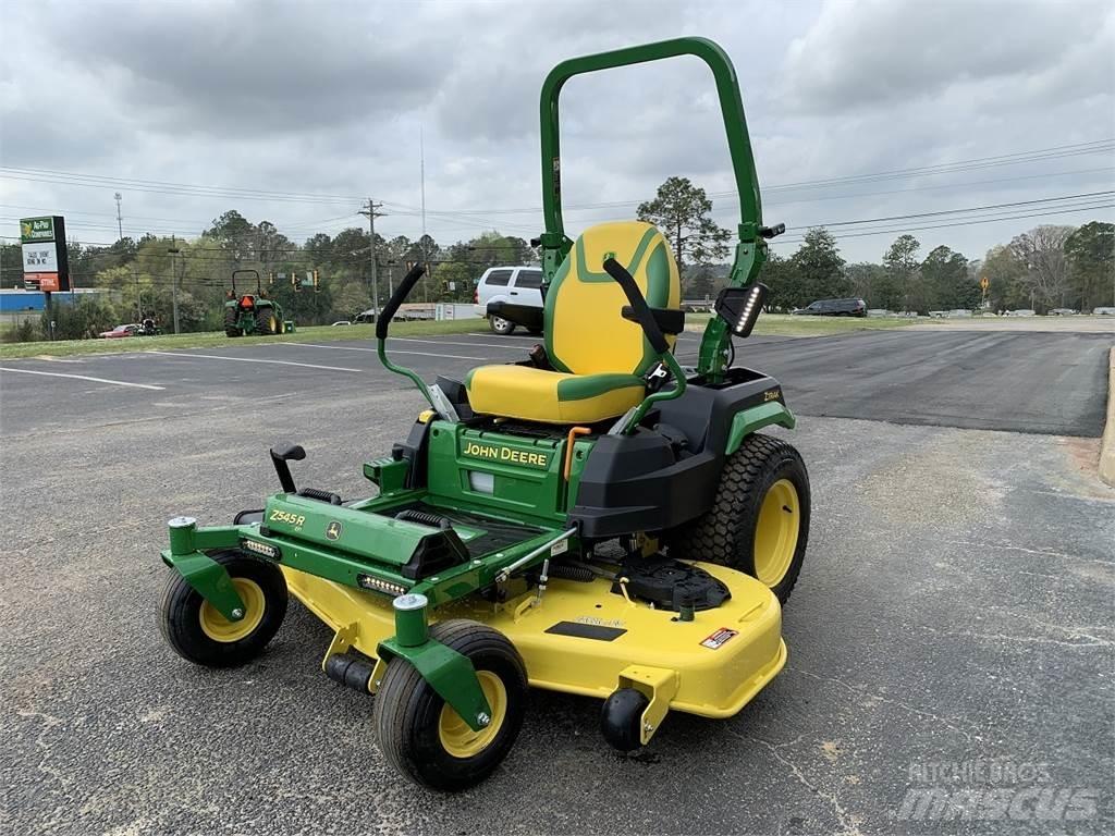 John Deere Z545R Spakstyrte gressklippere
