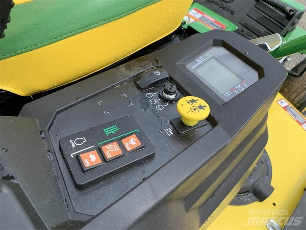 John Deere Z545R Spakstyrte gressklippere
