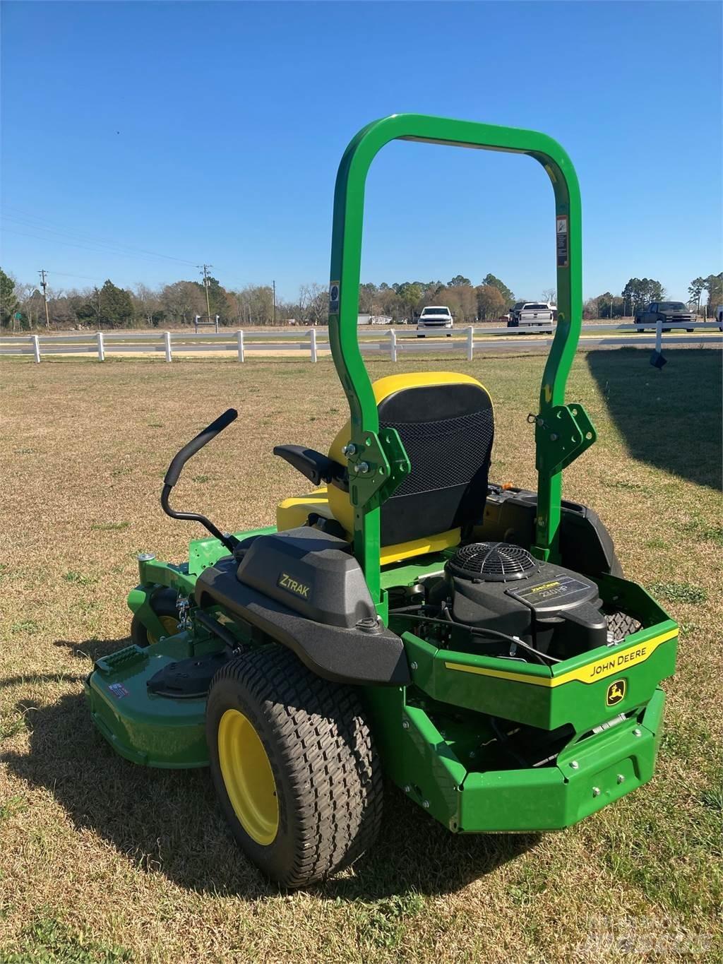 John Deere Z720E Spakstyrte gressklippere