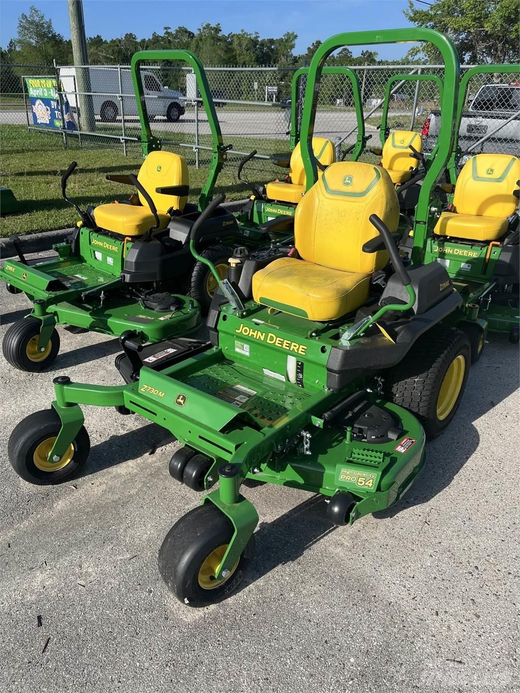 John Deere Z730 Spakstyrte gressklippere