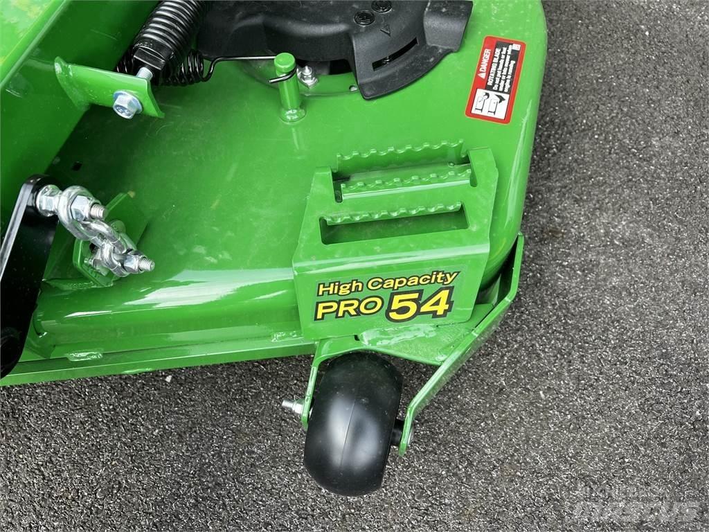 John Deere Z730M Spakstyrte gressklippere
