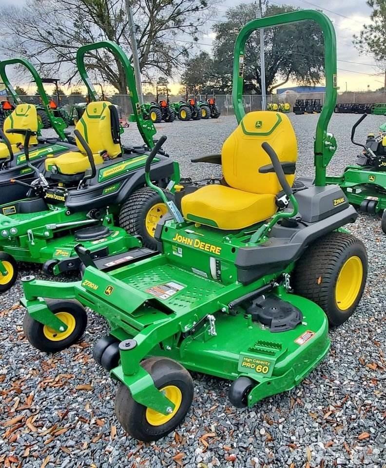 John Deere Z730M Spakstyrte gressklippere