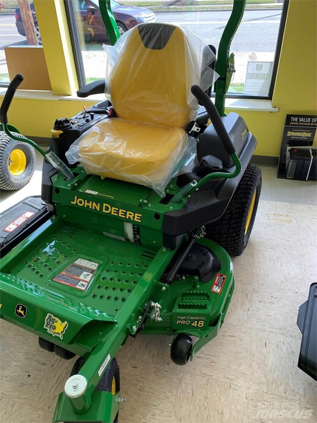 John Deere Z735M Spakstyrte gressklippere