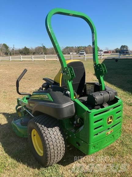 John Deere Z915E Spakstyrte gressklippere