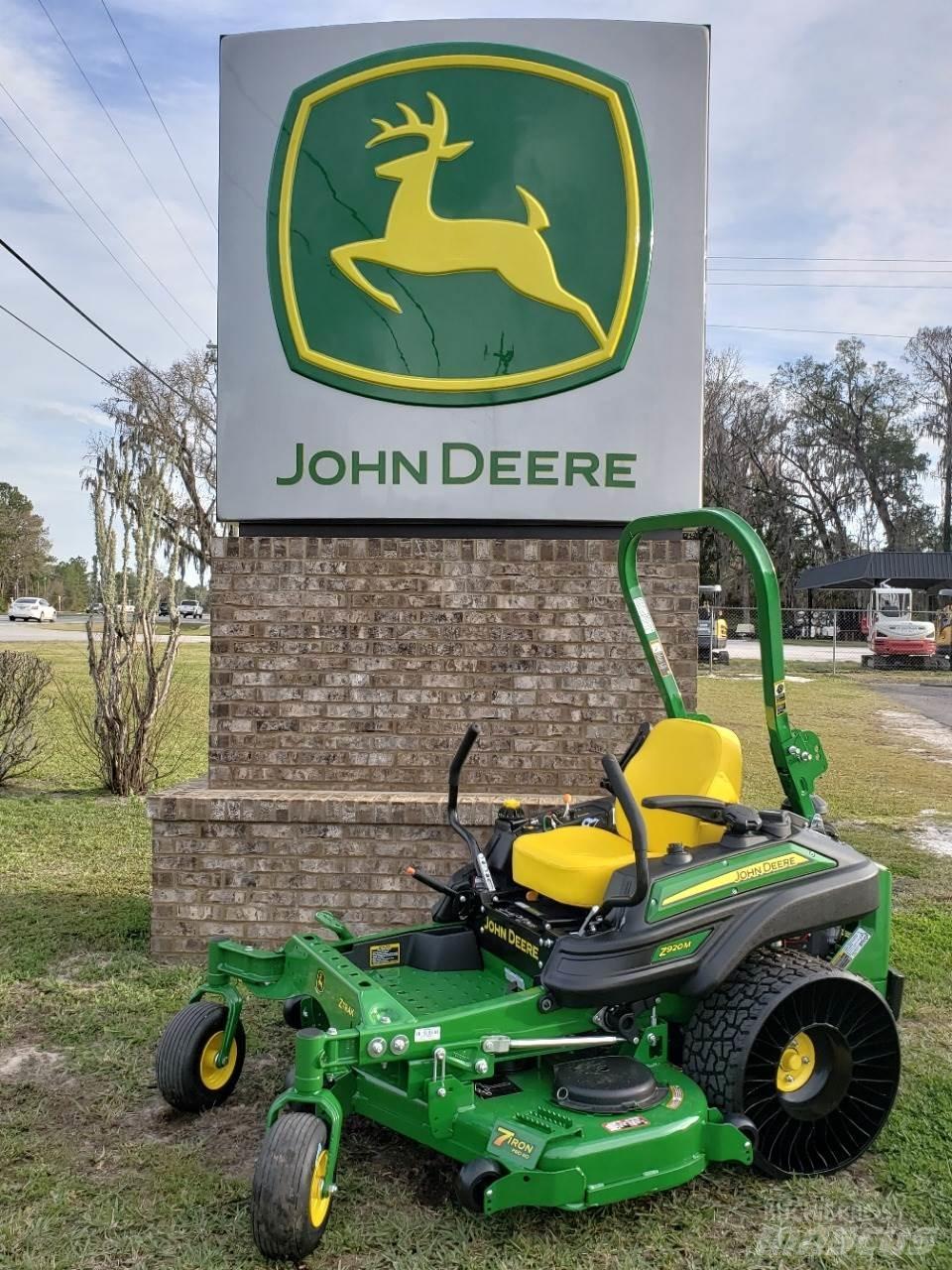 John Deere Z920M Spakstyrte gressklippere