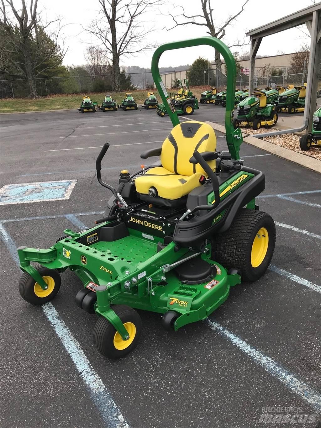 John Deere Z920M Spakstyrte gressklippere