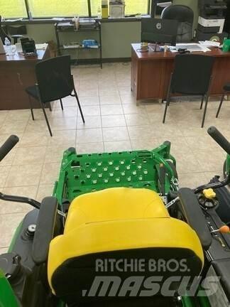 John Deere Z920M Spakstyrte gressklippere