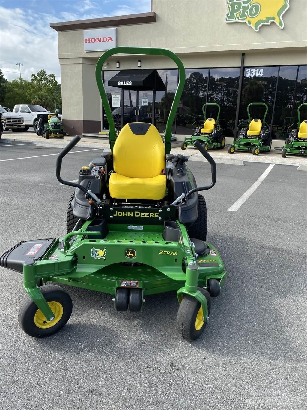 John Deere Z920M Spakstyrte gressklippere