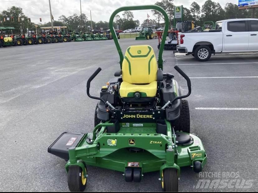 John Deere Z920M Spakstyrte gressklippere