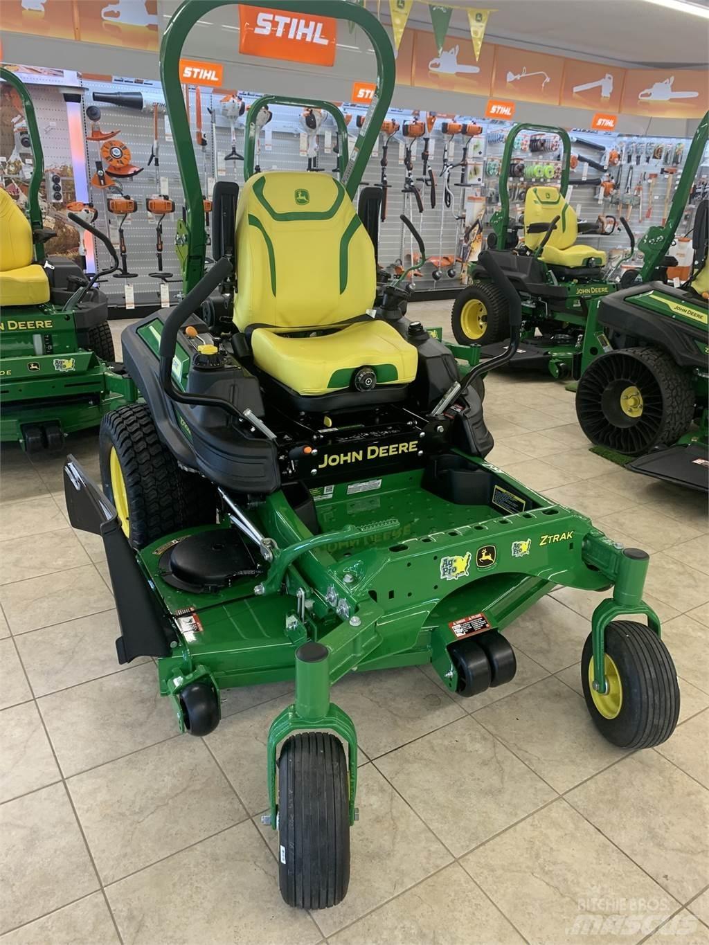 John Deere Z920M Spakstyrte gressklippere