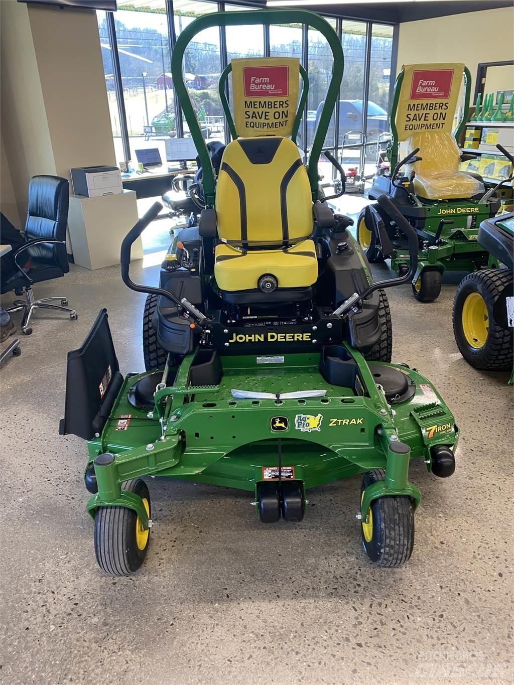 John Deere Z930M Spakstyrte gressklippere
